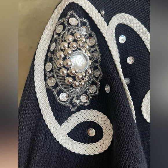 Vintage Pierre Cardin embroidered sweater size M - Picture 2 of 6